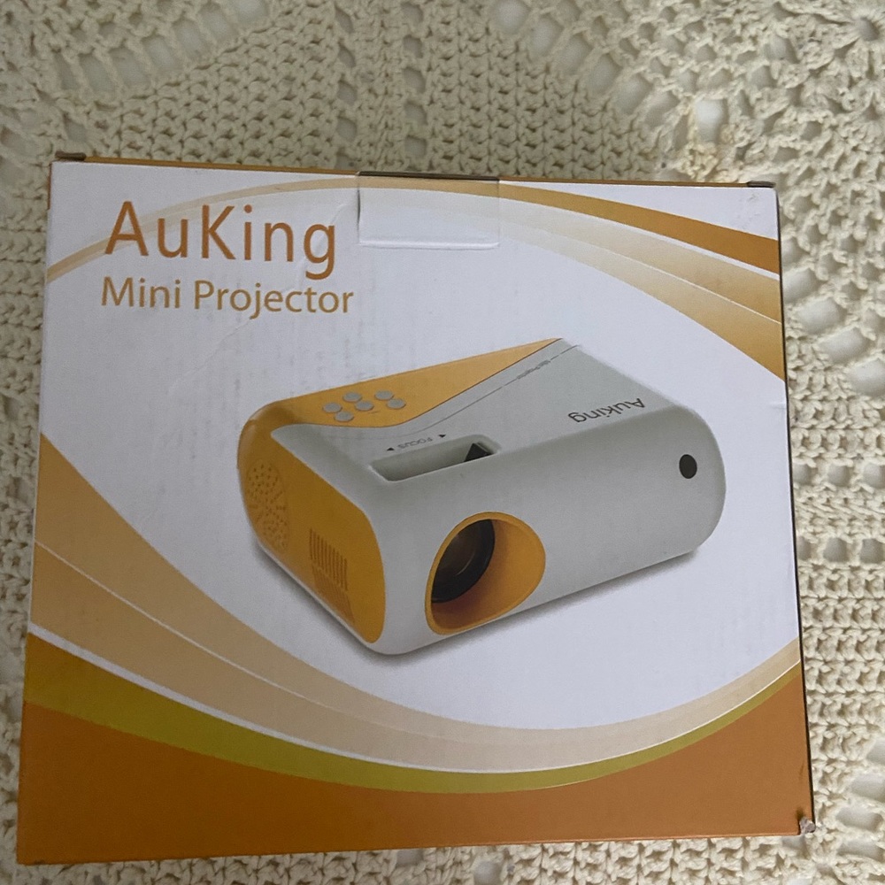 AuKing Projector